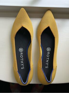 Rothy's OG Marigold Points RETIRED - Size -10 EUC